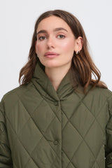 Manteau court matelassé IhHansa