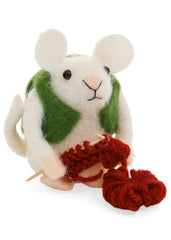 Souris qui tricotte