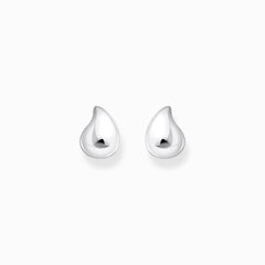 Petits clous d'oreilles en argent de forme organique